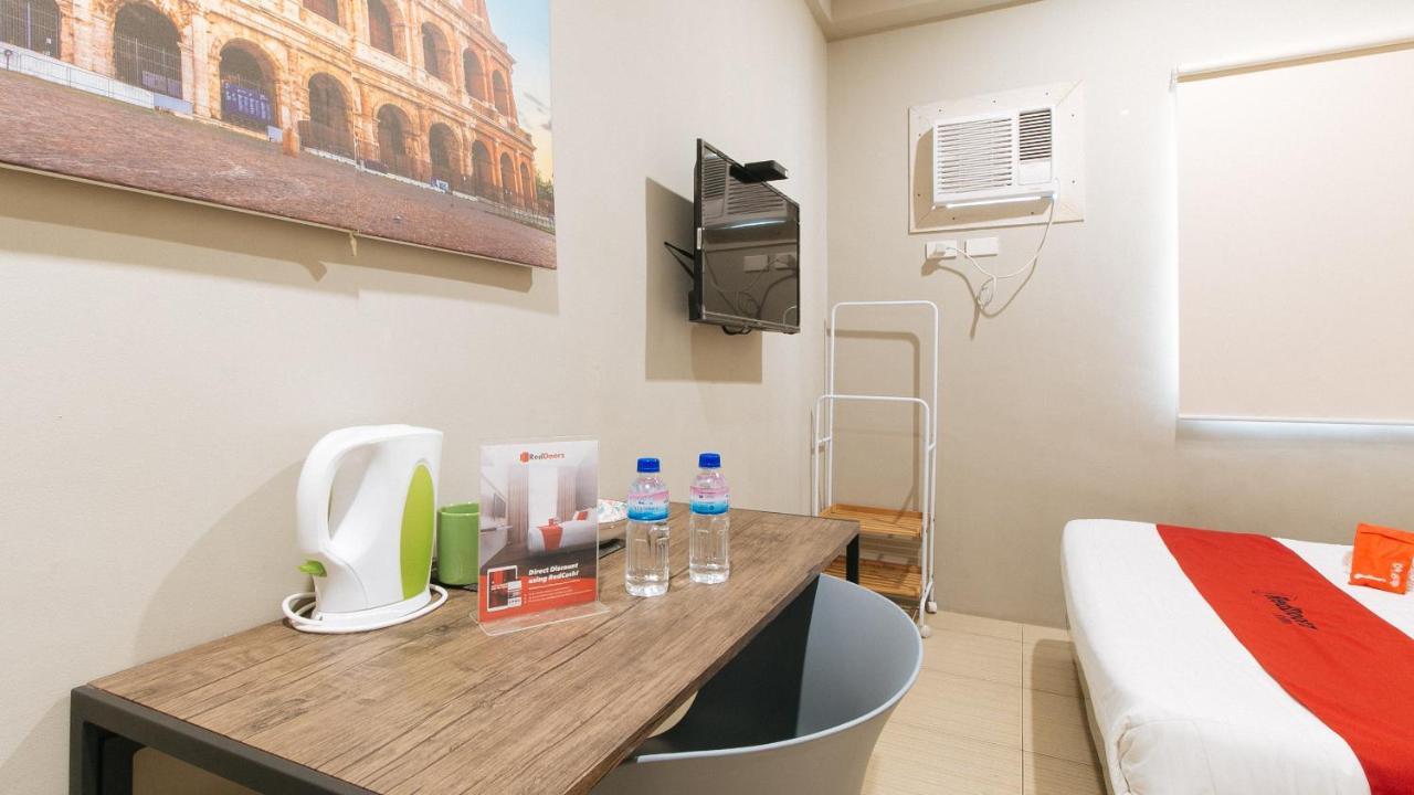 Reddoorz Plus Near Osmena Highway 2 Manila Kültér fotó