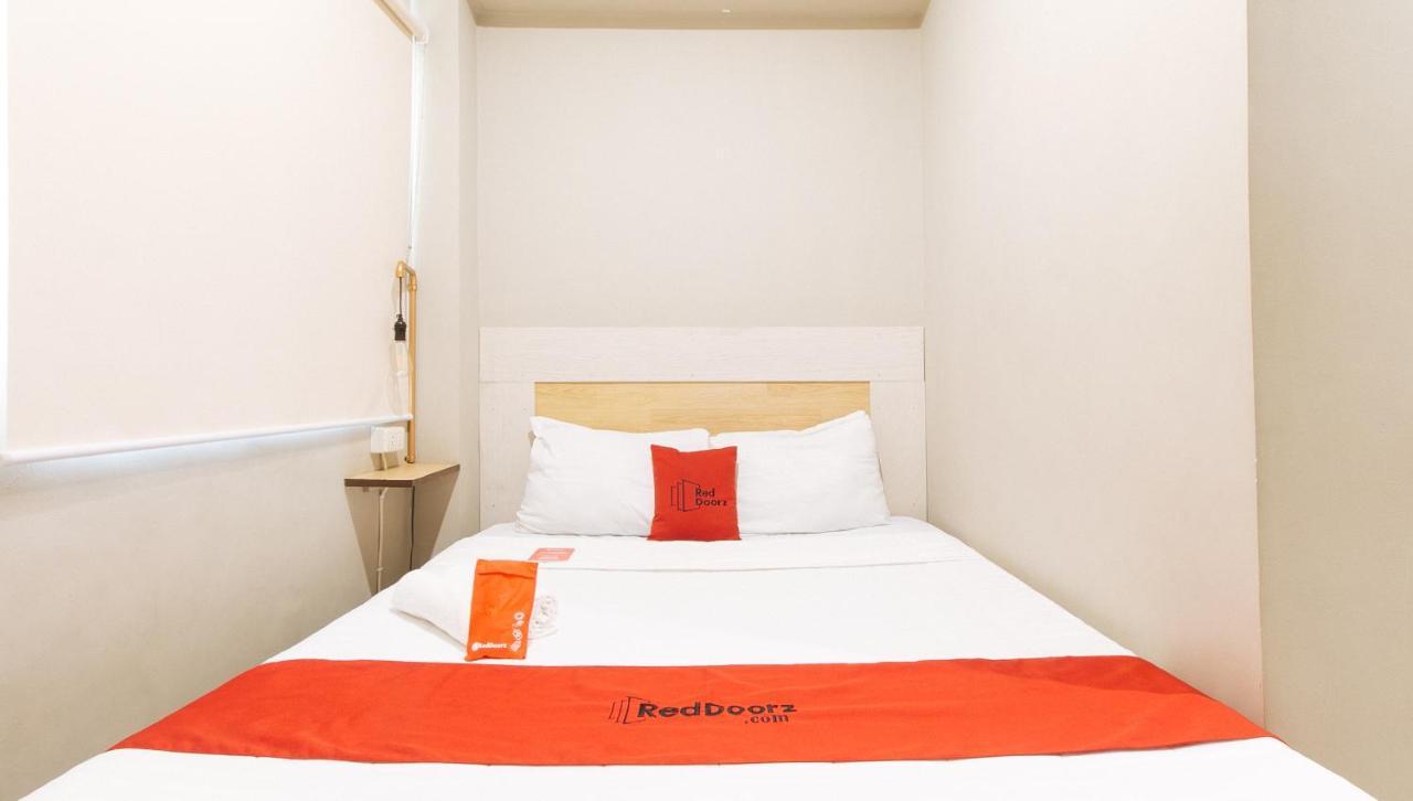 Reddoorz Plus Near Osmena Highway 2 Manila Kültér fotó
