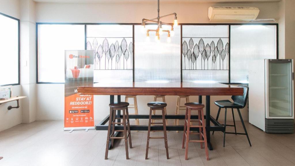 Reddoorz Plus Near Osmena Highway 2 Manila Kültér fotó