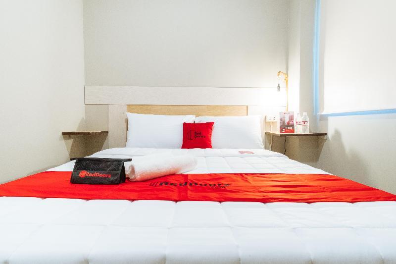 Reddoorz Plus Near Osmena Highway 2 Manila Kültér fotó