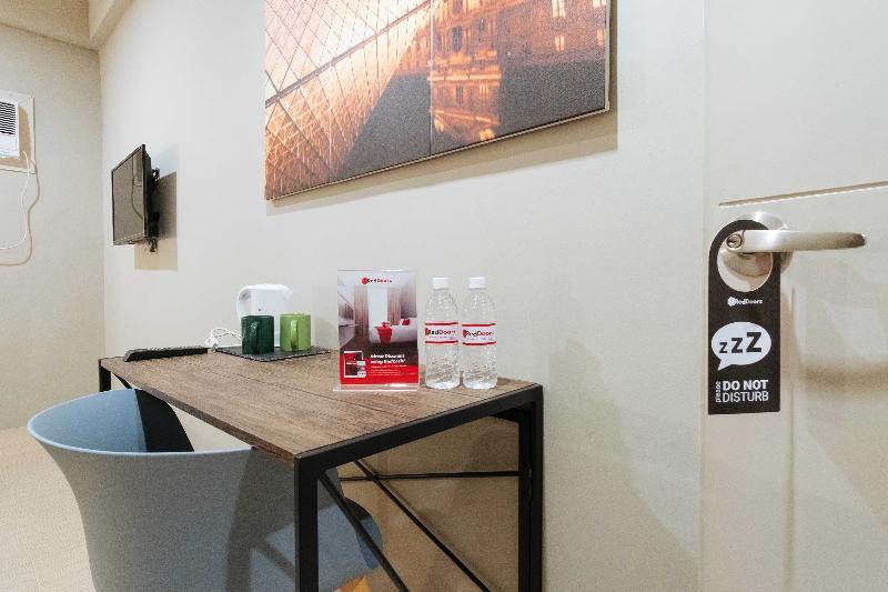 Reddoorz Plus Near Osmena Highway 2 Manila Kültér fotó